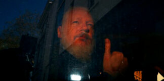 Julian-Assange 3