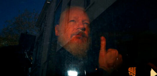 Julian-Assange 3
