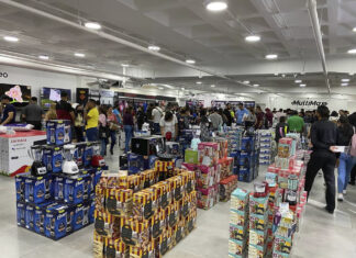 NTS Store y Multimax Mérida