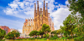 ¿De viaje por España? Conoce los 5 lugares más turísticos de España lugares turísticos