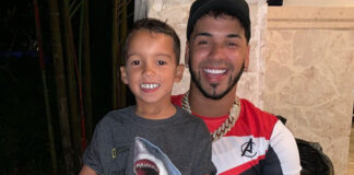 Polémica en las redes: le dan duro a Anuel por ponerle dientes de oro a su hijo Polemica en las redes le dan duro a Anuel por ponerle dientes de oro a su hijo - Cantineoqueteveo News