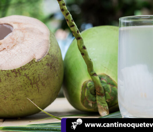 El agua de coco tres veces por semana para cuidar tu cuerpo