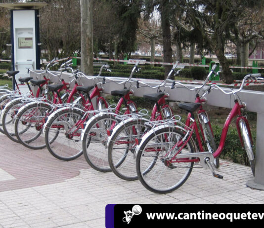 Altos costos de la gasolina en España obliga a andar en bicicleta