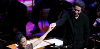 Gustavo Dudamel y Natalia Lafourcade triunfan en Hollywood Bowl Cantineoqueteveo News - Gustavo Dudamel Natalia Lafourcade