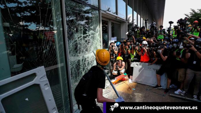 Cantineoqueteveo News - Manifestantes de Hong Kong