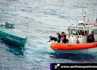 Impresionante abordaje de un narcosubmarino cargado de cocaína Cantineoqueteveo News - narcosubmarino guardacosta EEUU