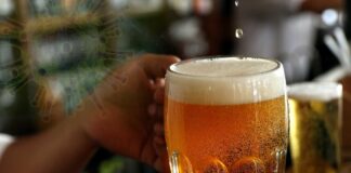 La cerveza abollada por el virus resucita para combatir la pandemia Cerveza abollada - Cantineoqueteveonews