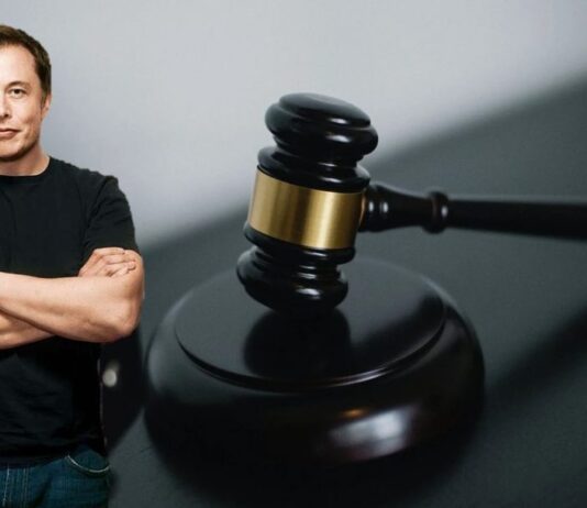 Elon Musk violó dos veces una orden judicial para publicar sus Twitter