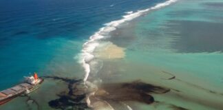 La India alerta de un vertido al mar de 10.000 litros de fueloil en sus costas vertido al mar de unos 10.000 litros