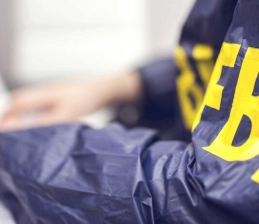 ANoM, la «app» de mensajes encriptados que utilizó el FBI para detener a 100 criminales mensajes encriptados