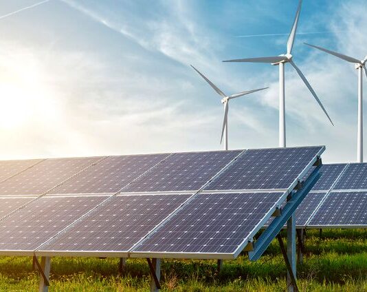 Reino Unido plantea generar toda su electricidad de energías renovables para 2035 Reino Unido planea generar su electricidad