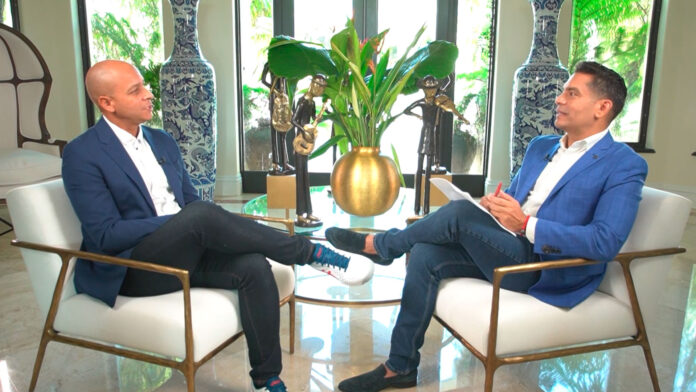 Carlos Alvarado Ismael Cala Carlos Alvarado CLX