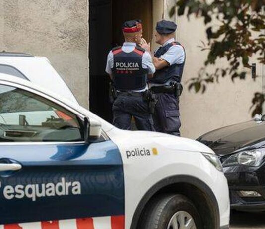 Dos detenidos por golpear a un anciano con alzhéimer Golpeado anciano con alzhéimer en España