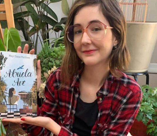 Venezolana en Chile triunfa al publicar novela con prestigiosa Penguin Random House Venezolana en Chile publica novela