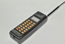 ¡Lanzado en 1988! Así era el primer teléfono de Samsung primer teléfono móvil de Samsung