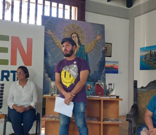 Venezolanos celebran por cuarto año consecutivo, el Día Nacional de la Poesía El Día Nacional de la Poesía